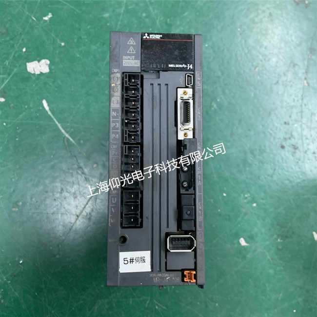 三菱伺服驅動器維修MR-J4-70B報警AL52修理