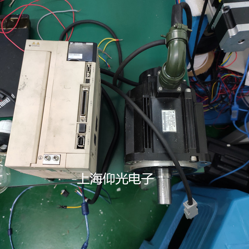 蘇州安川SGDM系列伺服器報(bào)A00/A02報(bào)警代碼維修中心仰光電子