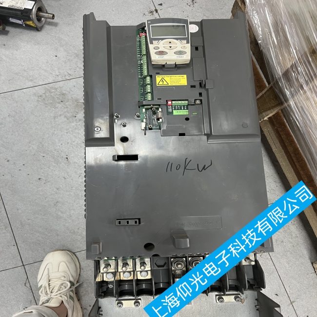 江蘇徐州冷水泵ABB變頻器報警顯示代碼0001維修/售后有保障