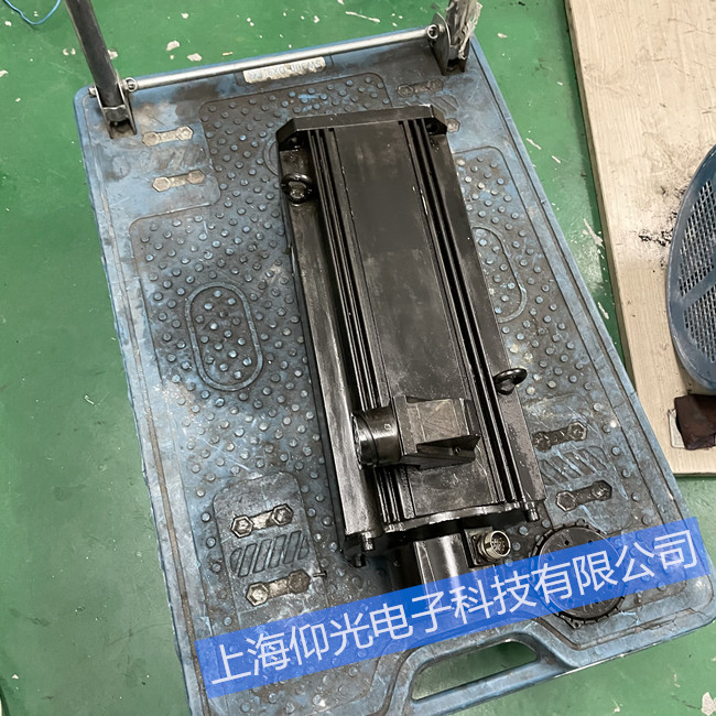 傳送機(jī)力士樂伺服電機(jī)顯示報(bào)警C3800故障維修方法